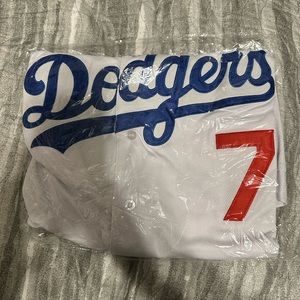 La Dodgers jersey